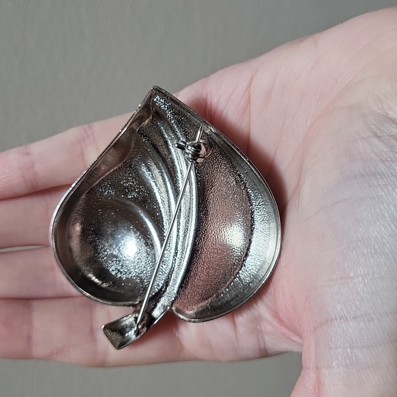 Vintage Silver Toned Large Leaf Brooch! - Picture 3 of 7